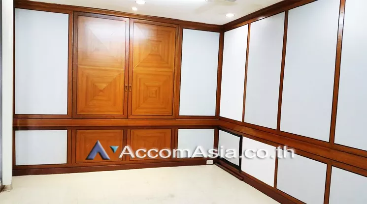  1  Office Space For Rent in Ratchadaphisek ,Bangkok MRT Ratchadaphisek AA12963